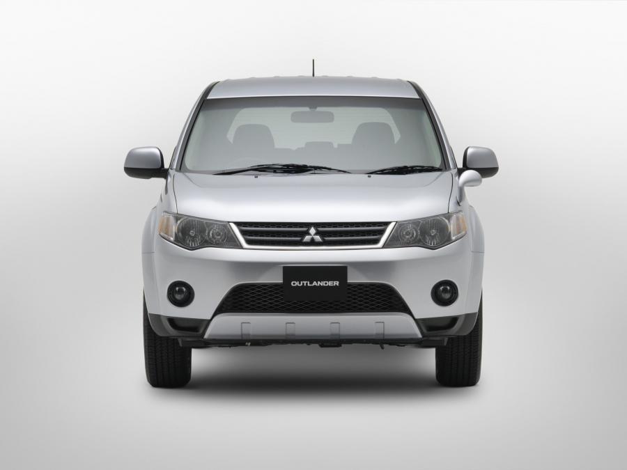  Mitsubishi Outlander 2007 года  (JP) (фото 8 из 17)